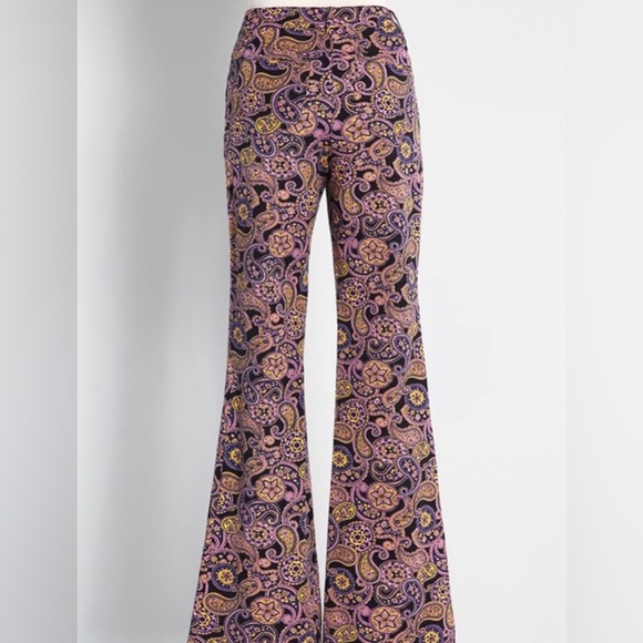 ModCloth “Way Out Yonder” Paisley Flare Pants. Size 4. - Picture 2 of 11